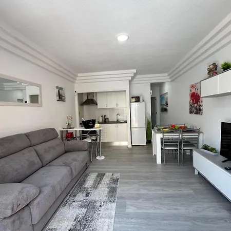 Oasis House - Orlando 85 * Costa Adeje